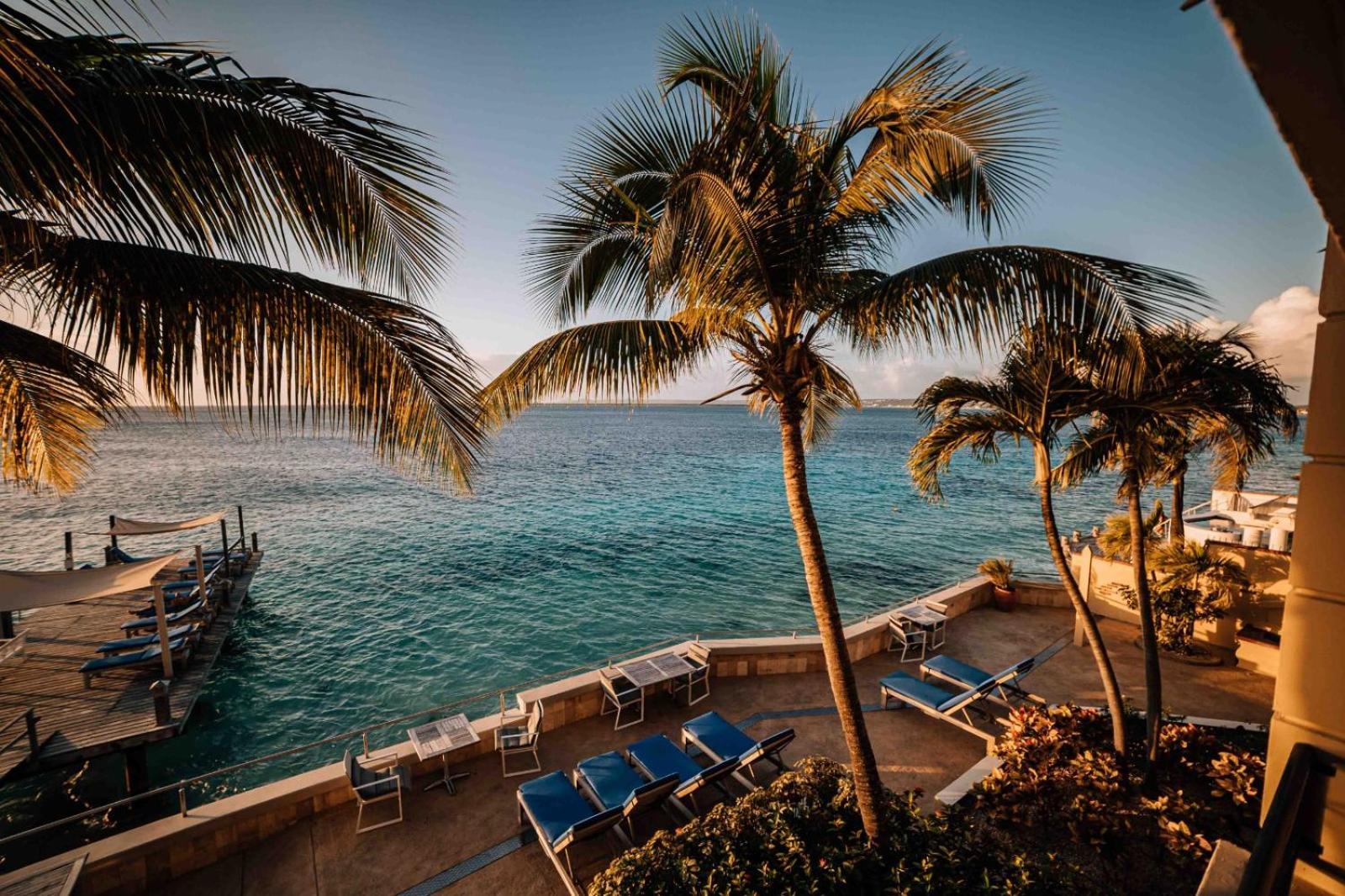 The Bellafonte - Luxury Oceanfront Hotel Playa Esterno foto